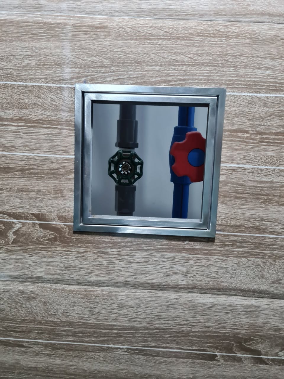 KONO Nắp Thăm Hộp Kỹ Thuật Tinh Tế Thiết Kế Hiện Đại Chống Gỉ Sét Dễ Dàng Đóng Mở Bảo Vệ Hệ Thống Kỹ Thuật Tối Giản Sang Trọng