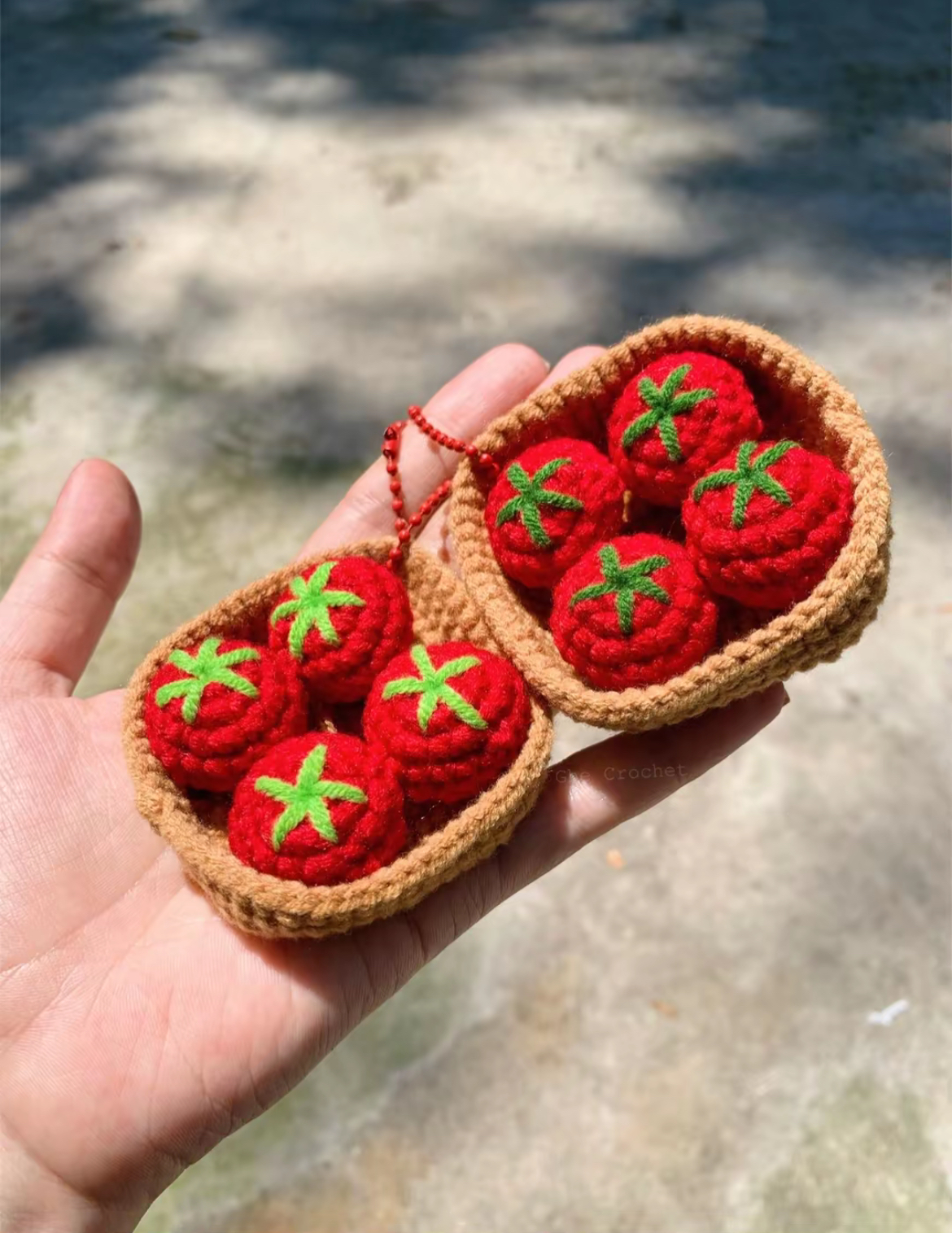 Khay cà chua bằng len