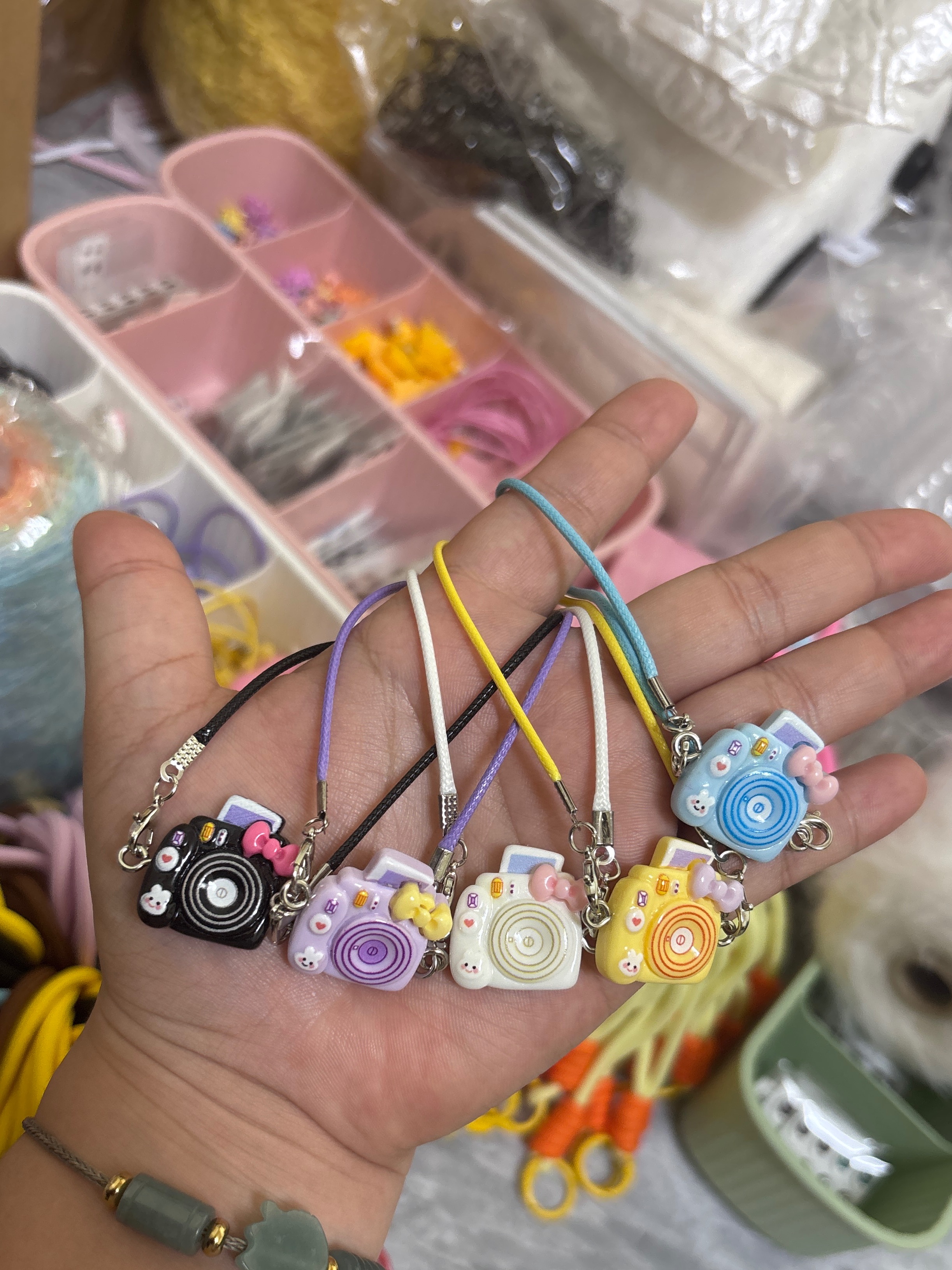 Máy ảnh đeo cho thú len (ngẫu nhiên)